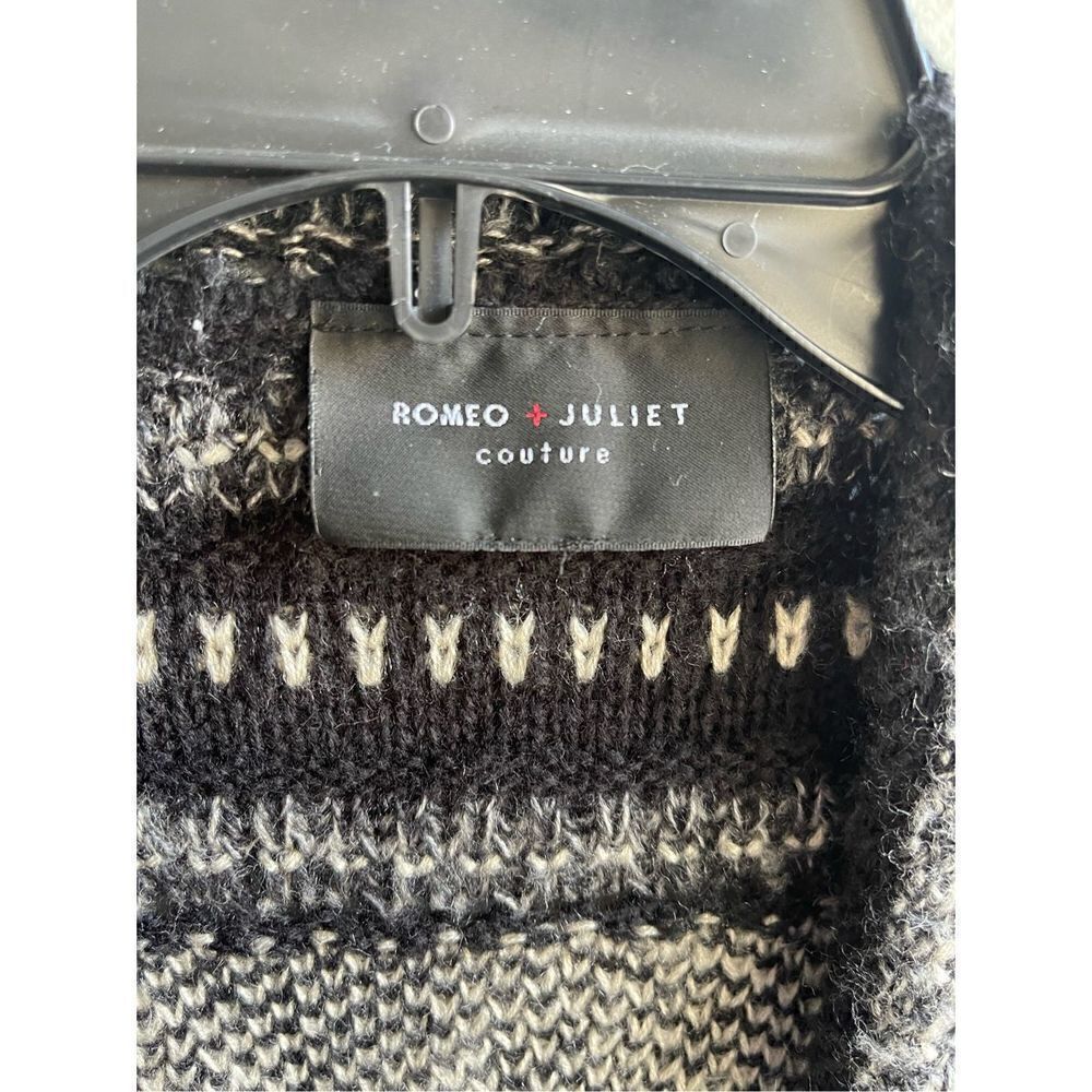 Romeo & Juliet Couture Cardigan Sweater - Picture 2 of 6